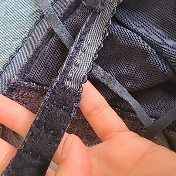 Aritzia Bralette - Picture 5 of 6